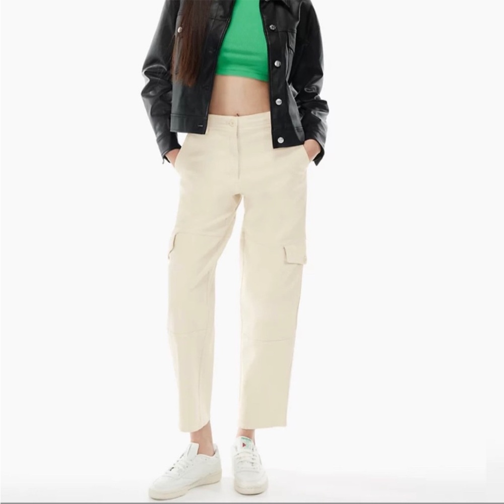 Aritzia - Wilfred Maeve Pant - Midrise Cargo Pant 00